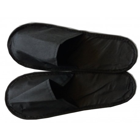 10 paires de mules noires (chaussons) spécial soins cabine