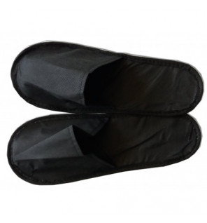 250 paires de mules noires (chaussons) spécial soins cabine